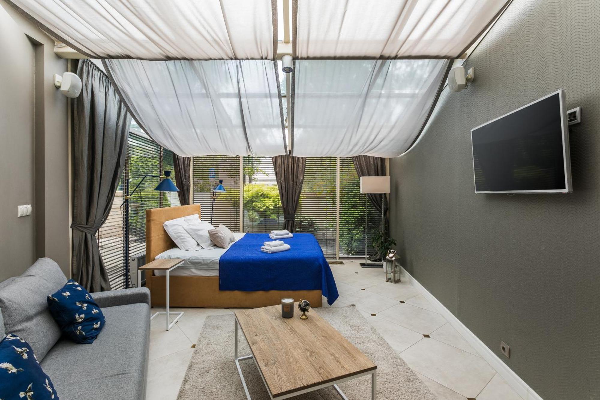 Apartment A11 & Dermique Krakau