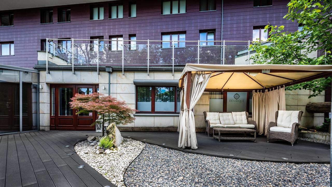A11 & Dermique Apartment