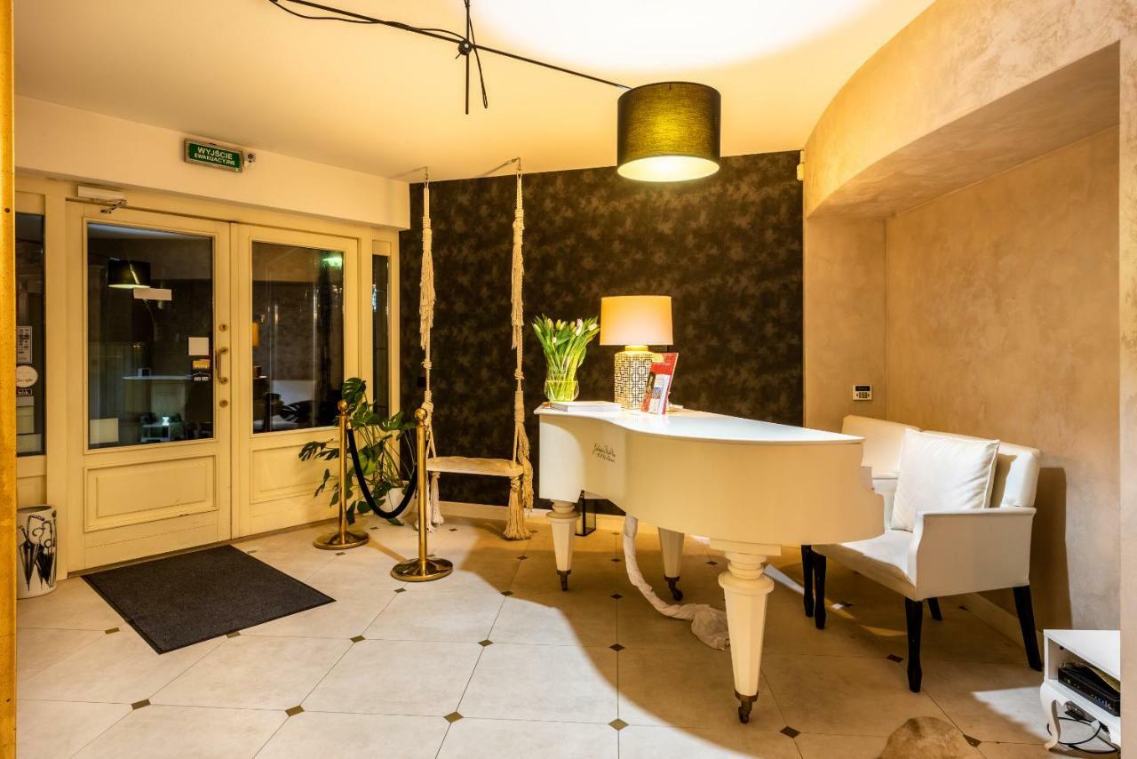 A11 & Dermique Apartment Krakau