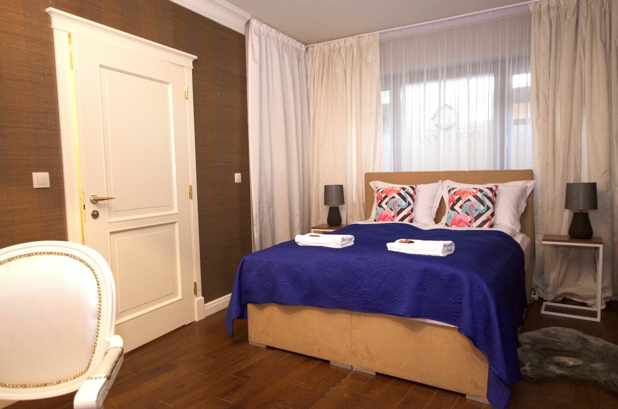 Apartment A11 & Dermique